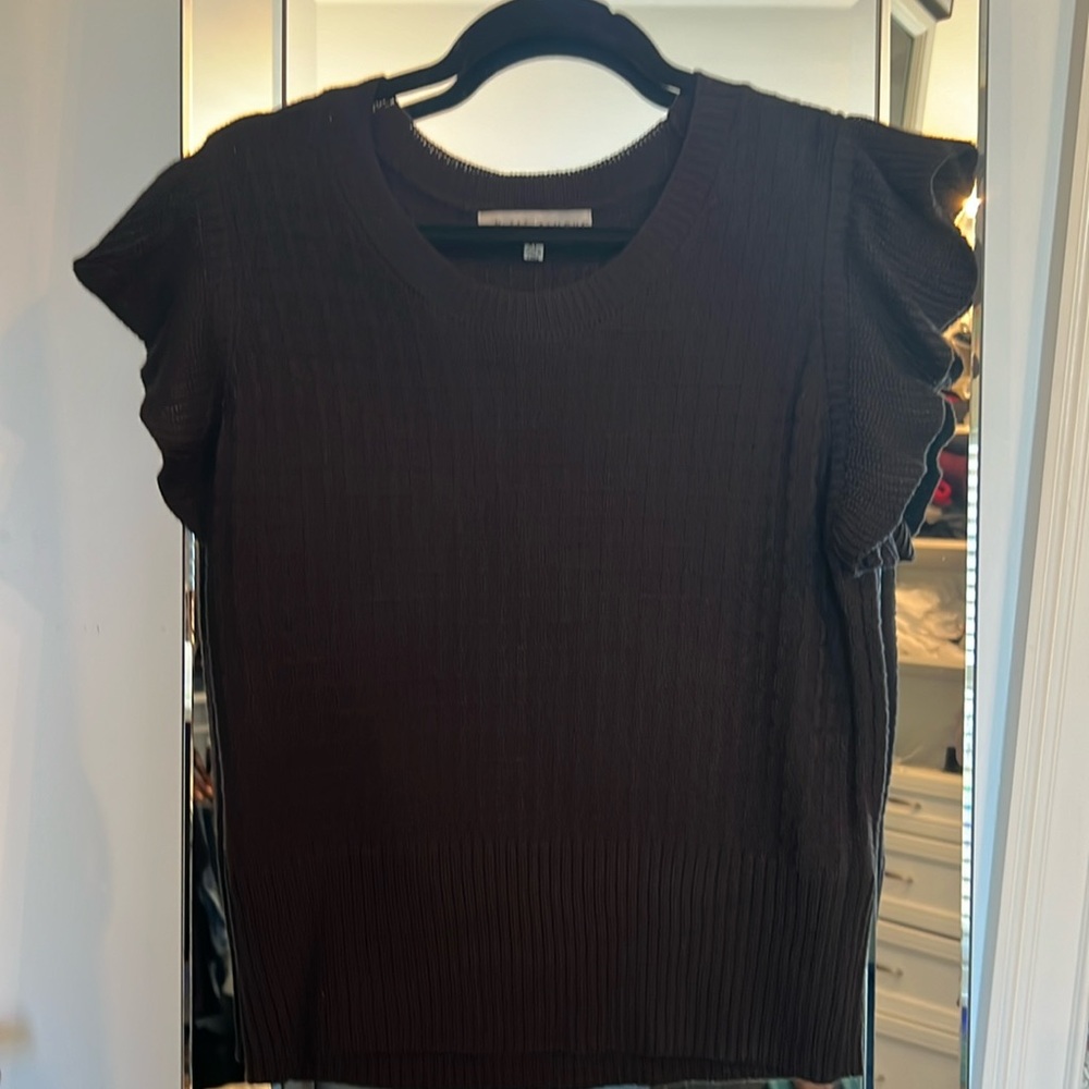 Sleeveless sweater